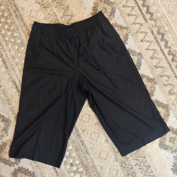 Lane Bryant Plus Sz 18/20 Black Pull-On Cropped Elastic Drawstring Waist Pant - Picture 1 of 6